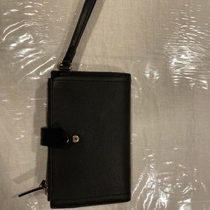 Wristlet wallet